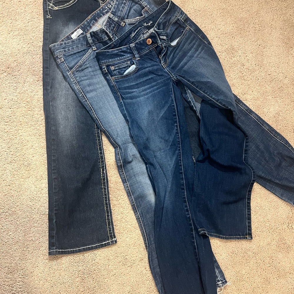 3 pairs of jeans
American Eagle
Gap
Bongo - Picture 4 of 7